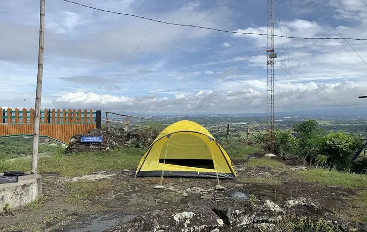 Батуретно: Camping Ground Bukit Tompak