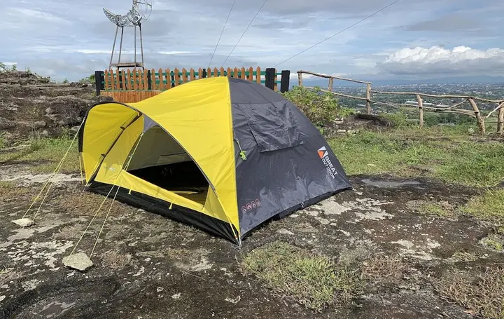 Батуретно: Camping Ground Bukit Tompak