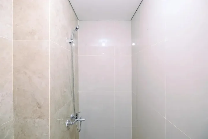 Депок: Well Furnished Studio At Transpark Cibubur Apartment