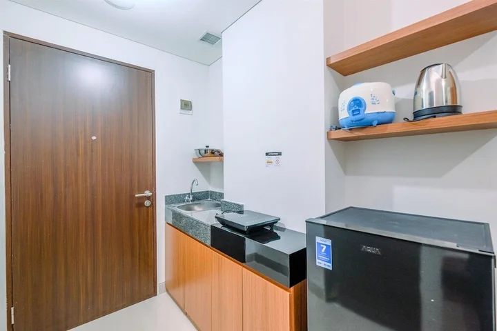 Депок: Well Furnished Studio At Transpark Cibubur Apartment