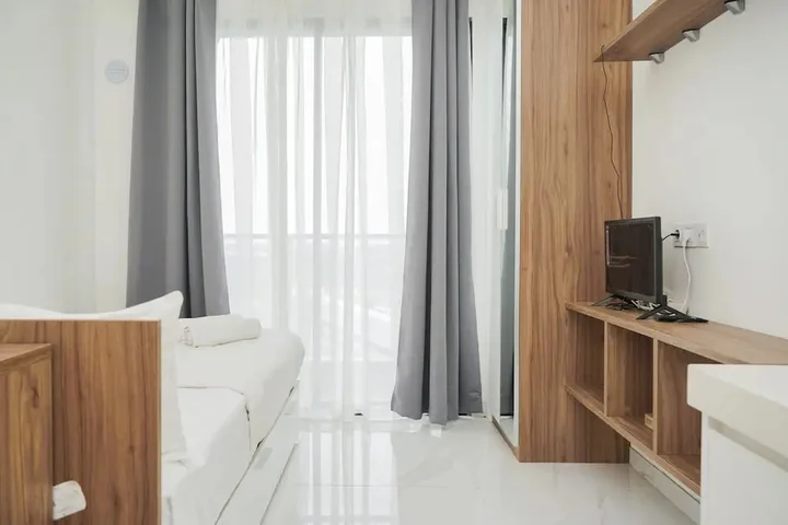Legok: Studio Apartment At Sky House Bsd With Cozy Design