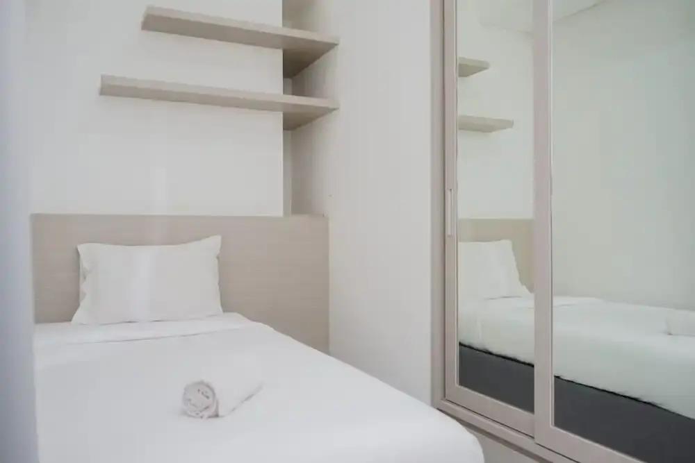 Legok: Modern Look And Comfy 2Br At Casa De Parco Apartment