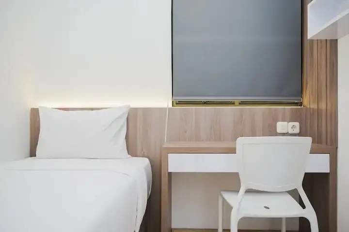 Homey And Cozy Living 2Br At Sky House Bsd Apartment — фото 1