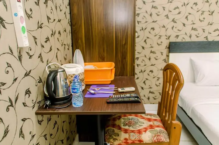 Warm And Cozy Studio Apartment (No Kitchen) At Aeropolis Residence — фото 4