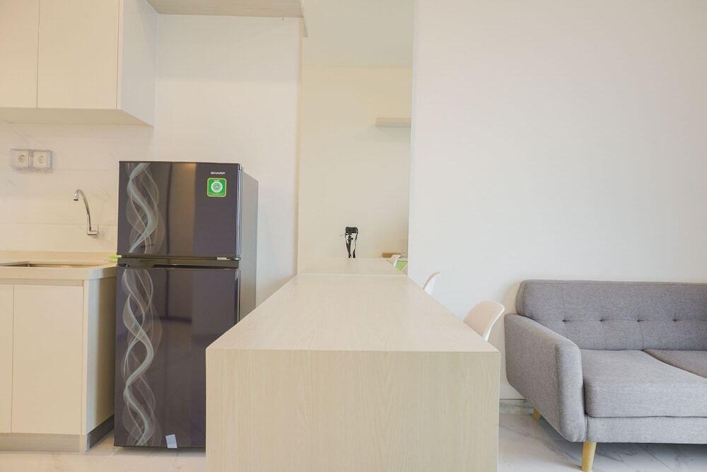 Legok: Fully Furnished With Comfortable Design 2Br Sky House Apartment Bsd
