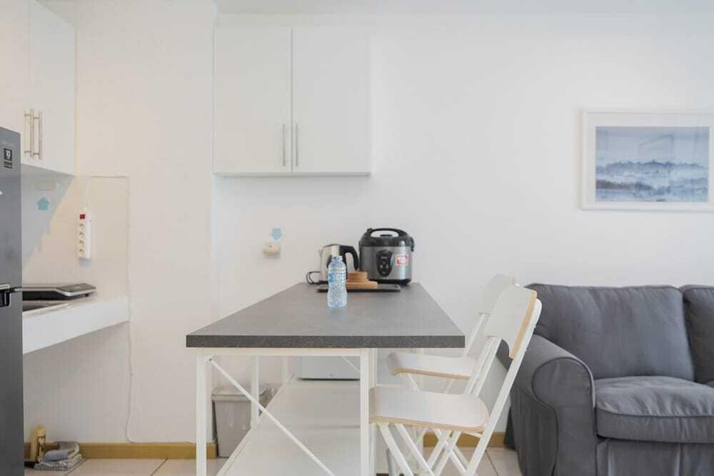 Тангеранг: Comfort 2Br Apartment At M-Town Residence
