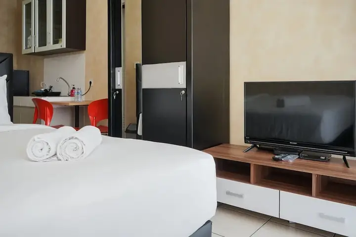 Fancy And Comfy Studio Apartment At M-Town Residence — фото 2