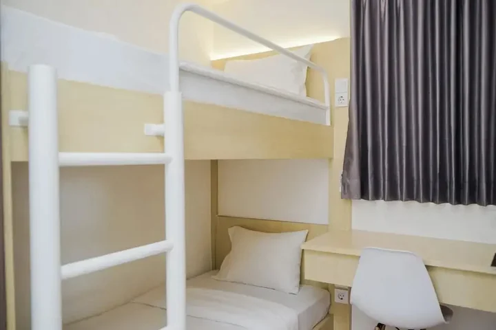 Legok: Fully Furnished With Modern Design 2Br At Sky House Bsd Apartment