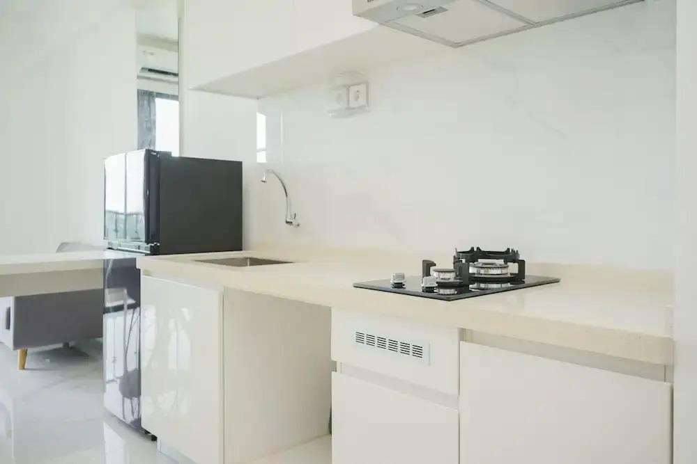 Legok: Fully Furnished With Modern Design 2Br At Sky House Bsd Apartment