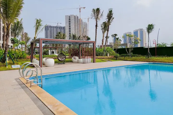 Legok: Fully Furnished With Modern Design 2Br At Sky House Bsd Apartment