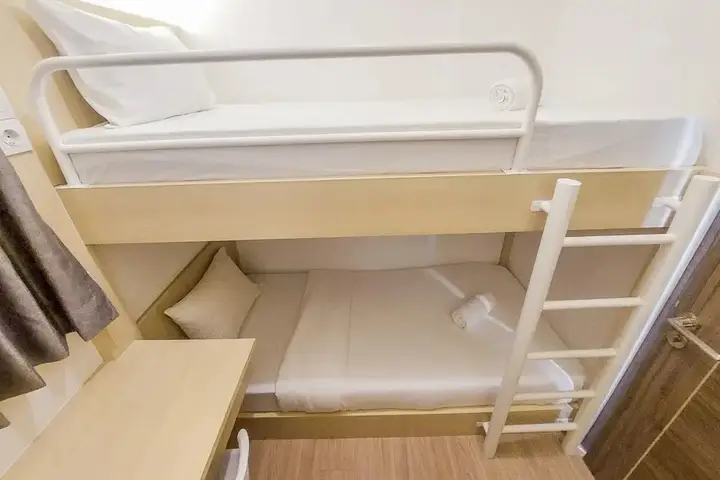 Fully Furnished With Pleasure Tidy 2Br At Sky House Bsd Apartment — фото 4