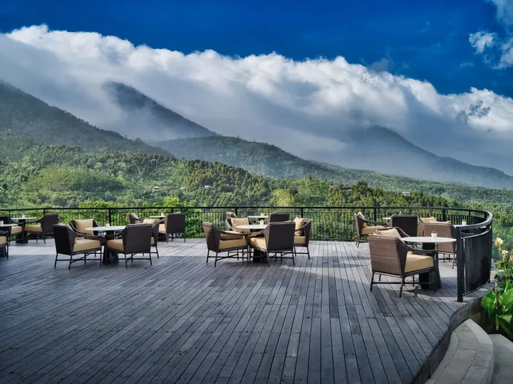 Мундук: Elevate Bali