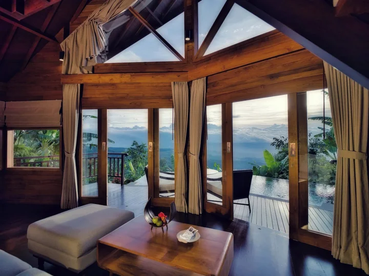 Мундук: Elevate Bali