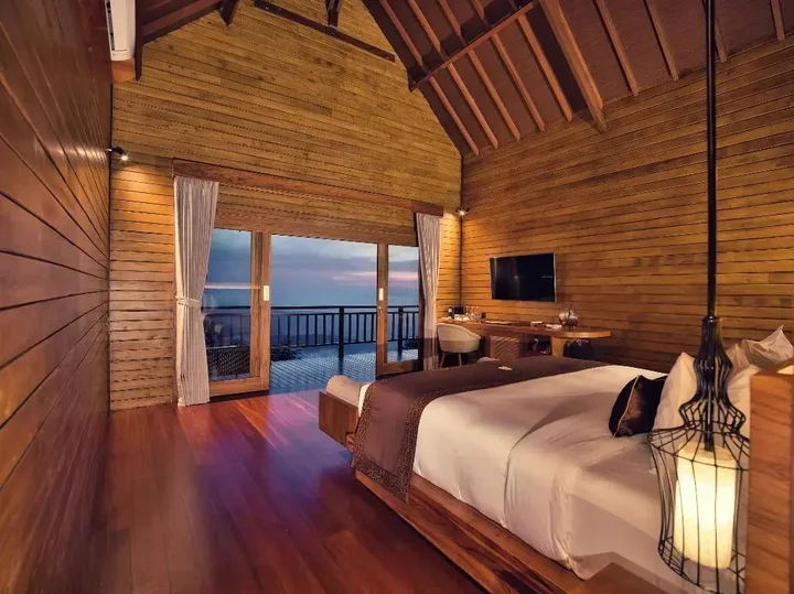 Мундук: Elevate Bali