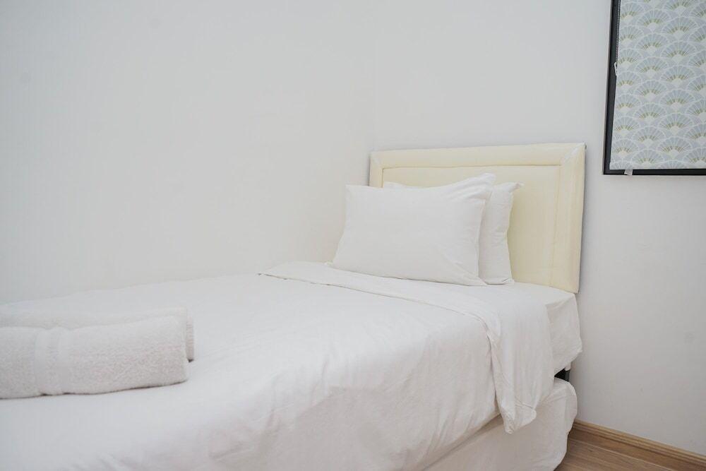 Comfrot 2Br At Sky House Bsd Apartment — фото 4