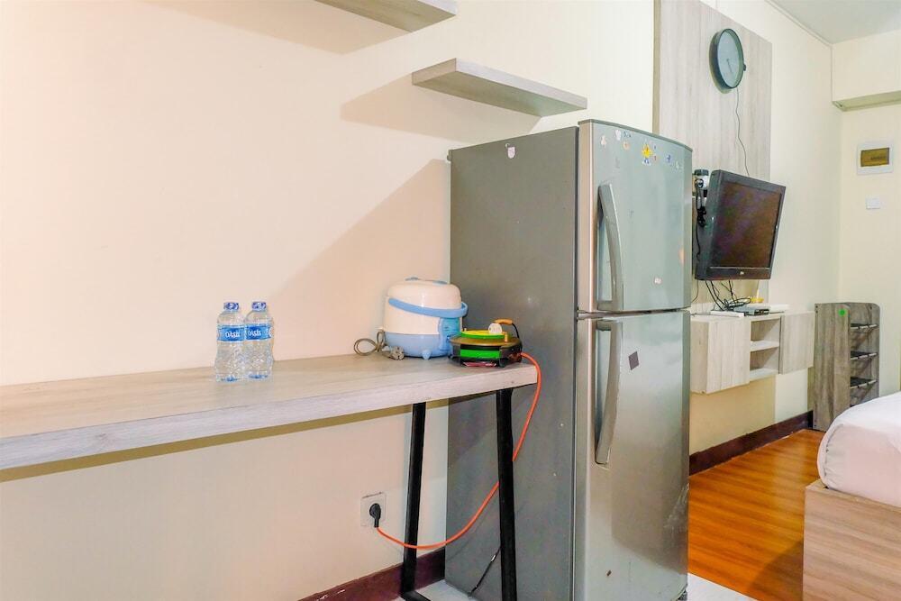 Депок: Best and Simply Homey Studio Cinere Resort Apartment