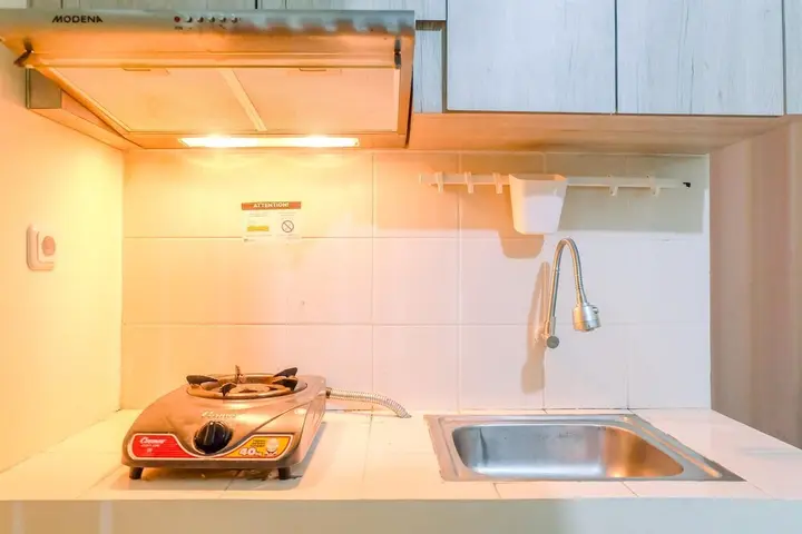 Депок: Best and Simply Homey Studio Cinere Resort Apartment