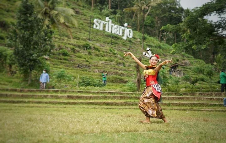 Батуретно: Homestay Mbah Pomo Sriharjo