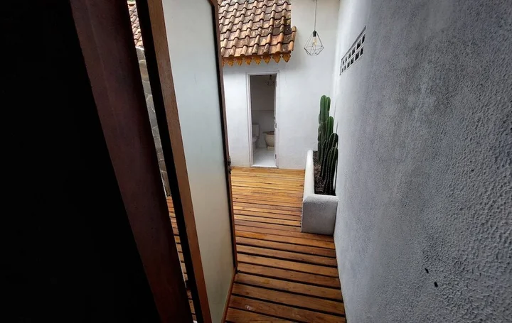Батуретно: DikaJaya Guesthouse Syariah