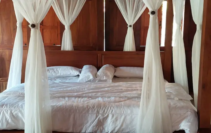 Батуретно: DikaJaya Guesthouse Syariah