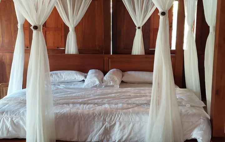Батуретно: DikaJaya Guesthouse Syariah