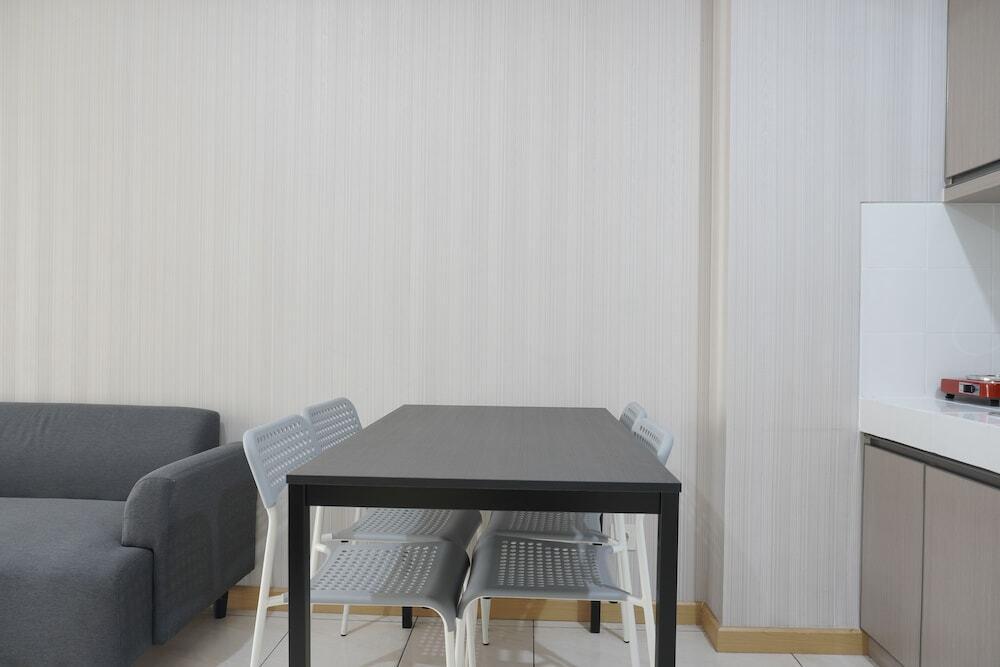 Legok: Comfort And Simply 2Br At M-Town Residence Apartment