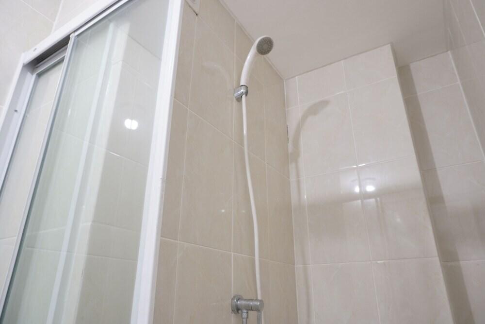 Legok: Comfort And Simply 2Br At M-Town Residence Apartment