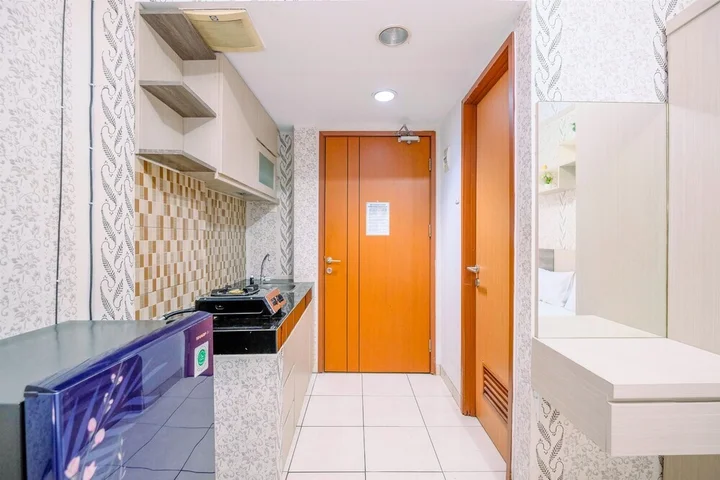Депок: Homey And Cozy Studio Apartment At Margonda Residence 5