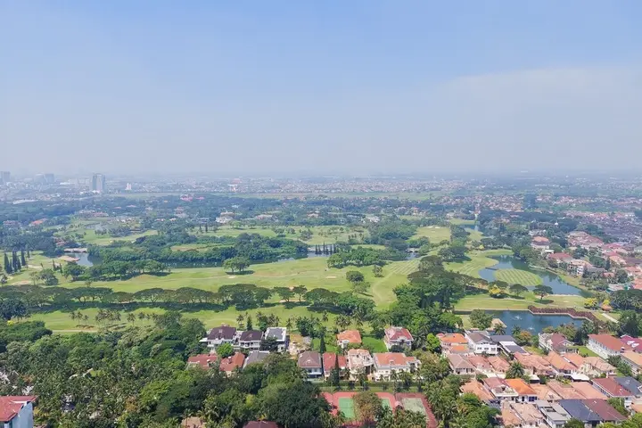 Тангеранг: Spacious And Elegant 4Br Apartment At Hillcrest House