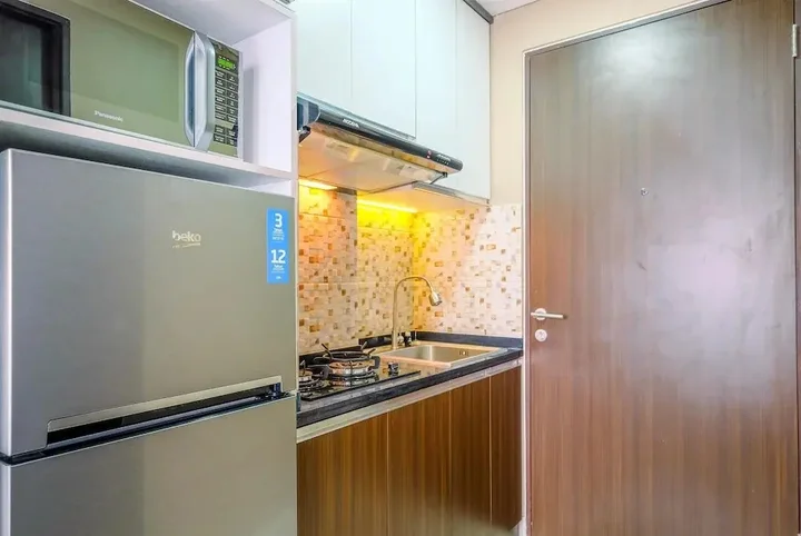 Депок: Comfortable And Modern Studio Transpark Cibubur Apartment