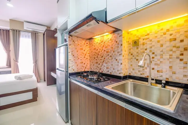 Депок: Comfortable And Modern Studio Transpark Cibubur Apartment