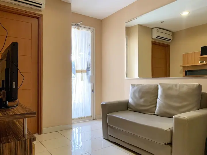 Cozy Living 2Br Cinere Bellevue Suites Apartment — фото 3