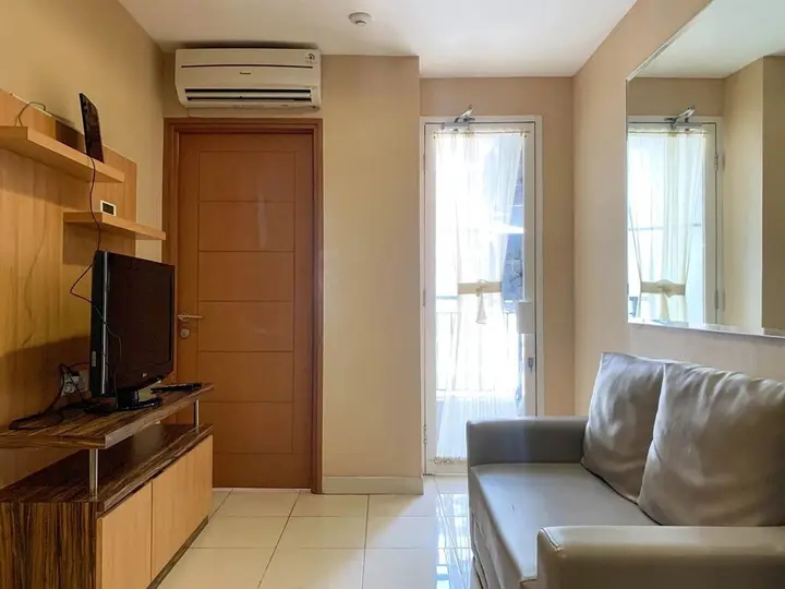 Cozy Living 2Br Cinere Bellevue Suites Apartment — фото 2