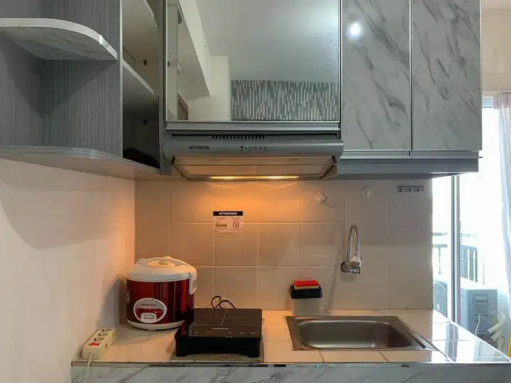 Депок: Homey And Comfortable 1Br At Cinere Resort Apartment
