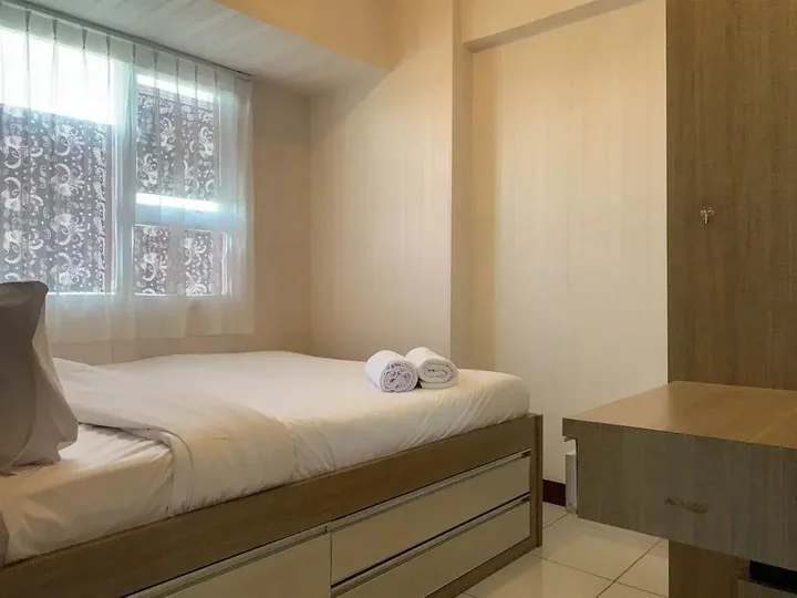 Депок: Homey And Comfortable 1Br At Cinere Resort Apartment