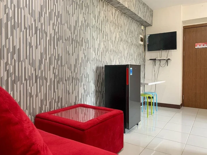 Депок: Homey And Comfortable 1Br At Cinere Resort Apartment