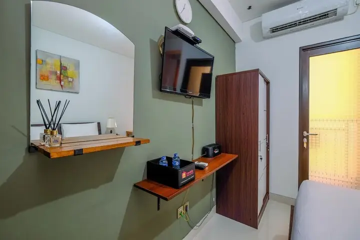 Fancy And Nice Studio At Transpark Cibubur Apartment — фото 5