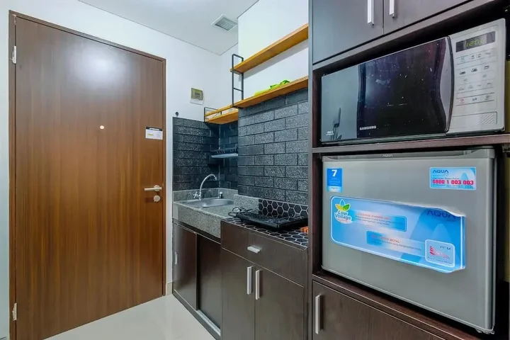 Депок: Fancy And Nice Studio At Transpark Cibubur Apartment