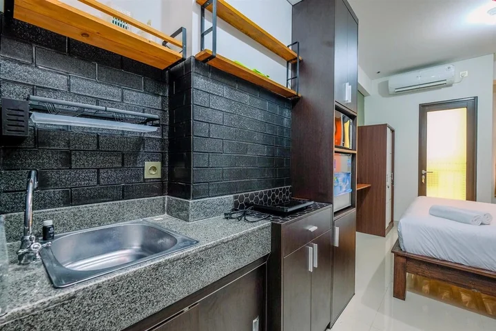 Депок: Fancy And Nice Studio At Transpark Cibubur Apartment