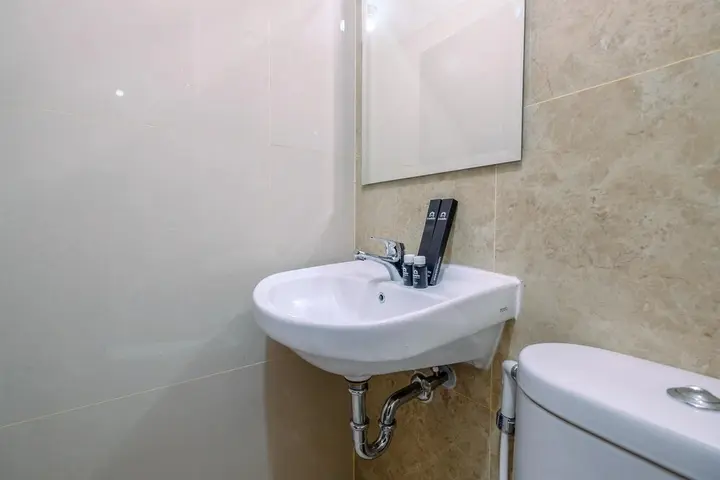 Депок: Fancy And Nice Studio At Transpark Cibubur Apartment