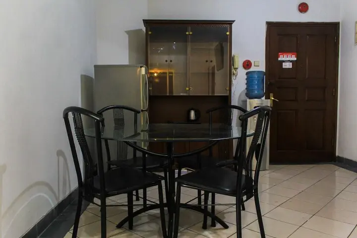 Тангеранг: Spacious 3Br Apartment At Kondominium Golf Karawaci