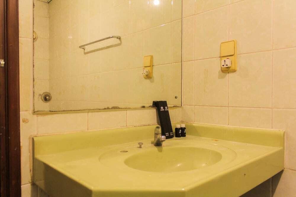 Тангеранг: Spacious 3Br Apartment At Kondominium Golf Karawaci