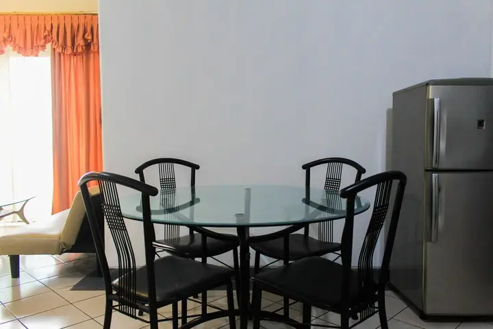 Тангеранг: Spacious 3Br Apartment At Kondominium Golf Karawaci
