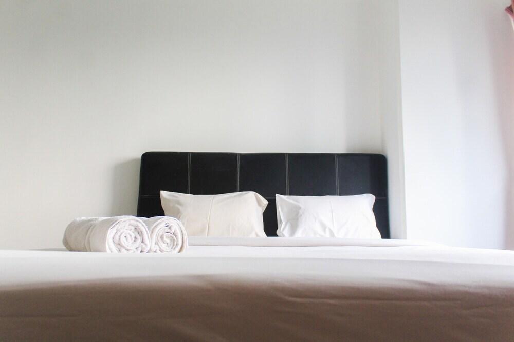 Тангеранг: Spacious 3Br Apartment At Kondominium Golf Karawaci