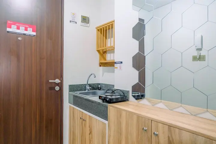 Депок: Simply And Homey Studio Transpark Cibubur Apartment