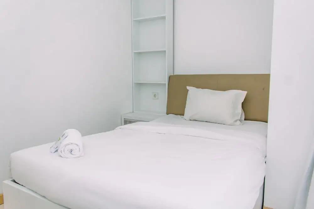 Legok: Warm And Minimalist 3Br Apartment At M-Town Residence