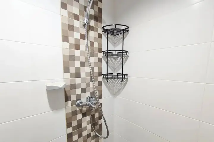Семаранг: Cozy Living Studio At The Alton Apartment