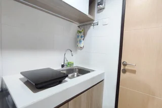 Семаранг: Cozy Living Studio At The Alton Apartment