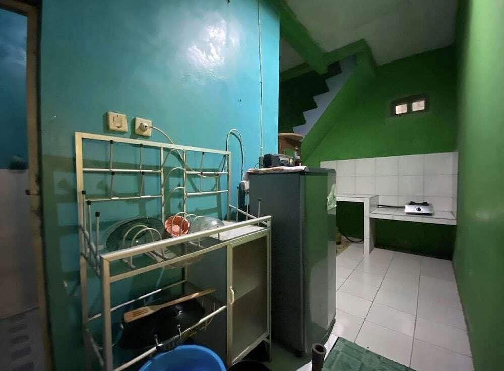 Батам: SPOT ON 91343 Kartika Guest House Syariah