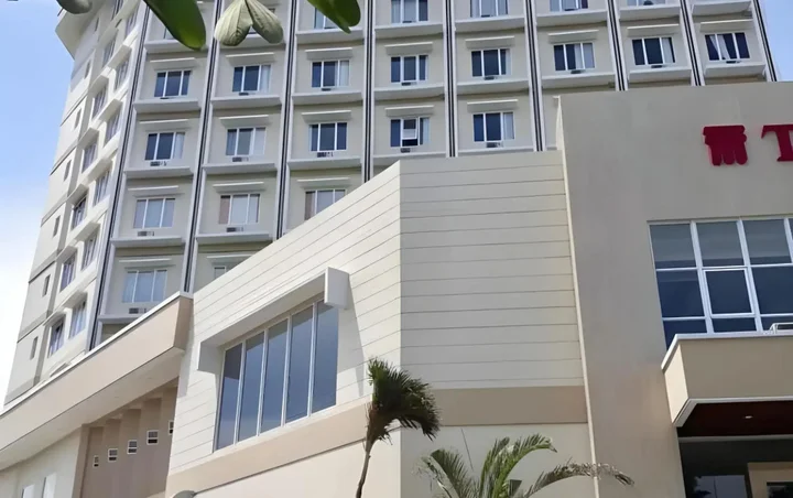 Сукохарджо: Hotel Tosan Solo Baru